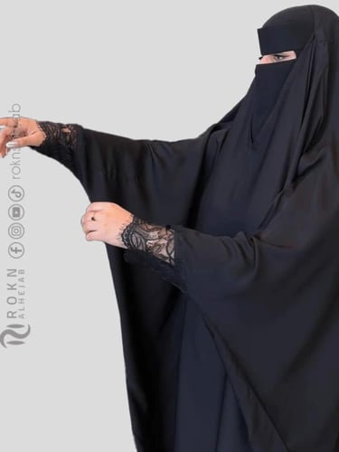 1446 | عباية راس بشت كامل كم دانتيل كوري قماش حرائ...