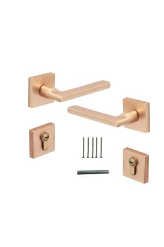 مقبض باب مفصول ذهبي .