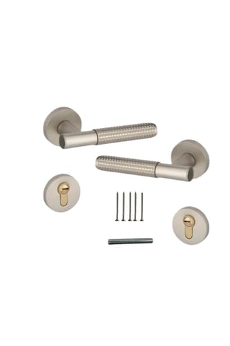 مقبض باب مفصول فضي .