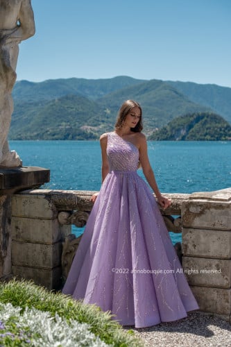 One shoulder lavendert tulle beaded Gown