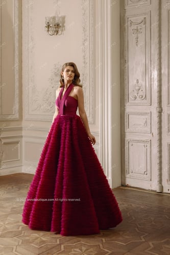 V-neck dress with ruffle skirt