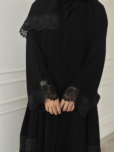 عباية كلوش قماش(سراميك)باضافه كسرات وكلفه بالجوانب