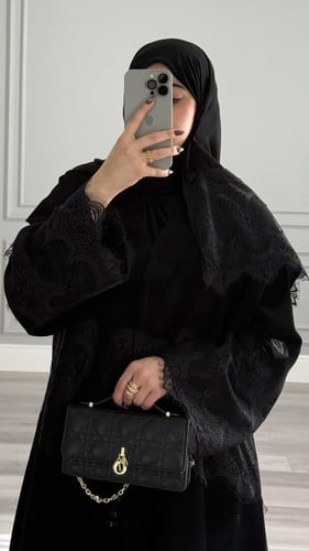 عباية نص كلوش قماش(سراميك)اضافه دانتيل