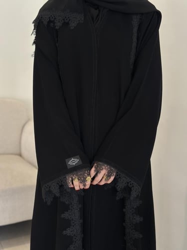عباية نص كلوش قماش(سراميك)بكلفه اسود
