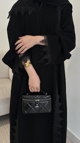 عباية نص كلوش قماش(سراميك)بكلفه اسود