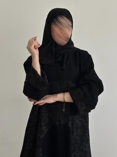 عباية نص كلوش قماش(سراميك+جاكار هندي)