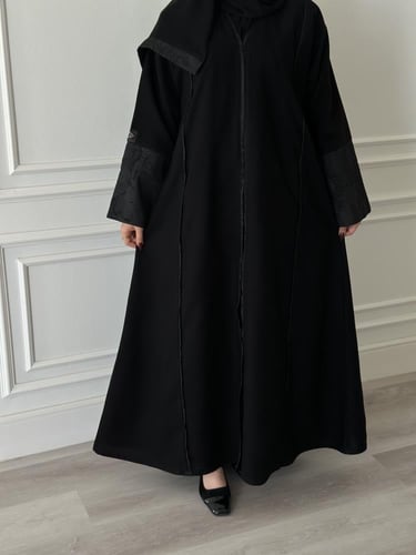 عباية نص كلوش قماش(كريب)اضافه مهرجان