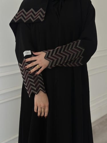 عباية نص كلوش قماش(سراميك)باكمام عنابي شك