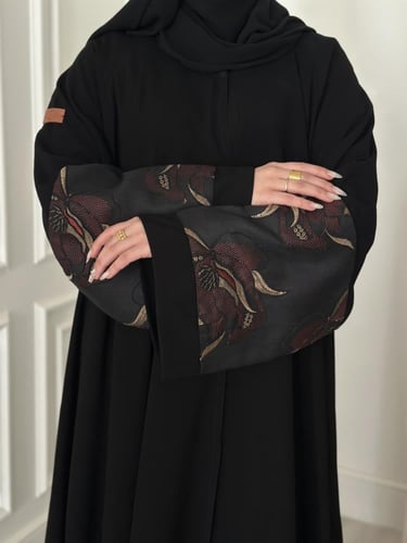 عباية كلوش قماش(ملكي)باكمام عنابي