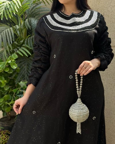 جلابيه اسود