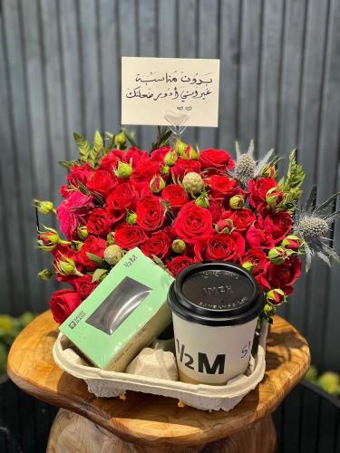 قهوة مع ورد وحلا