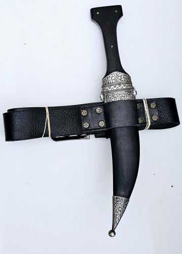 خنجر قديمي فضه