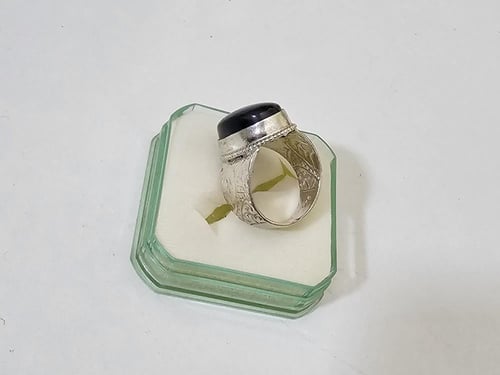 خاتم عقيق مصور فضه مختومه مقاس ١٠