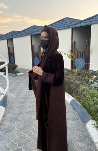 عباية R50 كريب ومخمل مع الجوانب