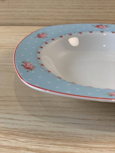 صحن تقديم مجوف