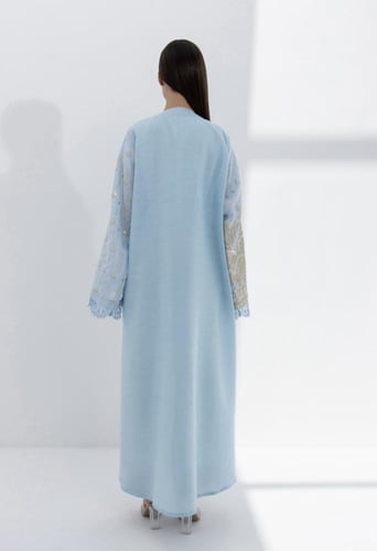 عبايا مصنوعه من اجود انواع اللينن اوالتطريز الهندي...