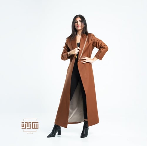 ليلو بلايزر باللون الجملي مع سحاب ذهبي انيق