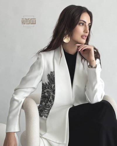 CHANTILLA.. شانتيلا عبايا … مزيج من الكريب والدانت...