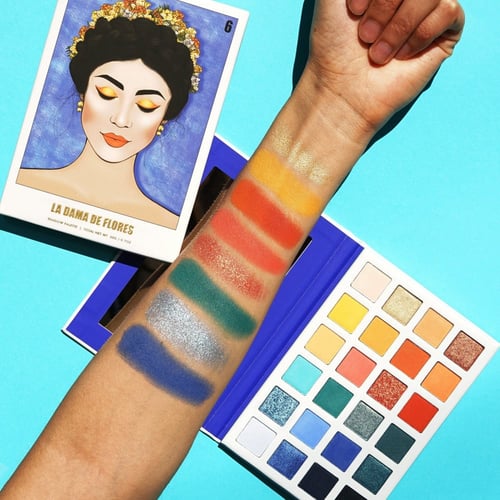 كارا بيوتي-باليت شادو La dama de flores ES111