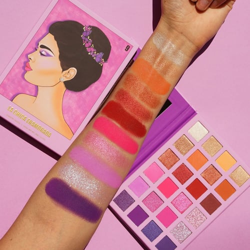 كارا بيوتي-باليت شادو La chica enamorada ES112