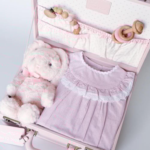 حقيبة جلدية بفستان من البراند الأوربي Sarah Louise