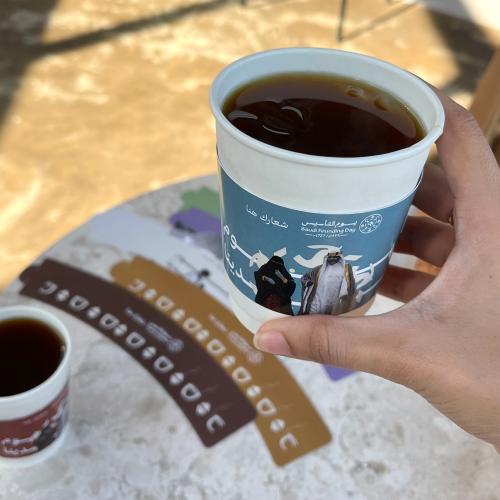 حزام ورقي للأكواب بهوية التأسيس ( sleeve )