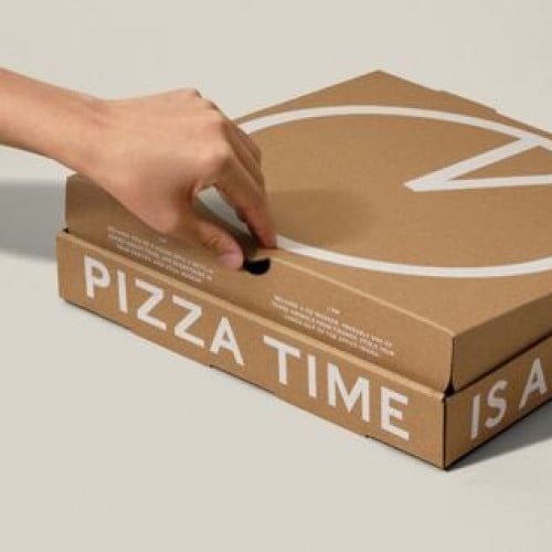 كرتون بيتزا مع طباعة