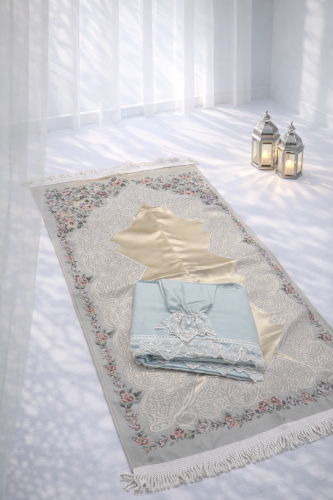 طقم صلاة لف بكلفة سماوي