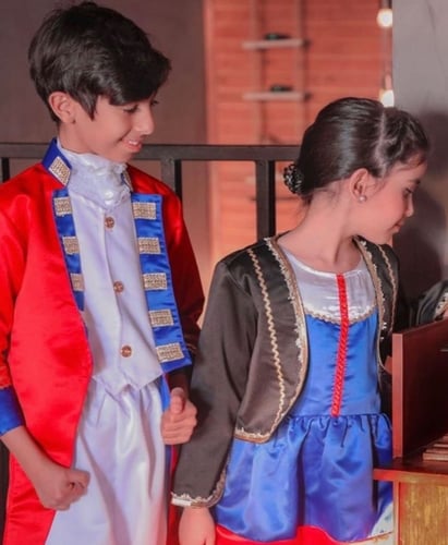 زي فرنسي بناتي