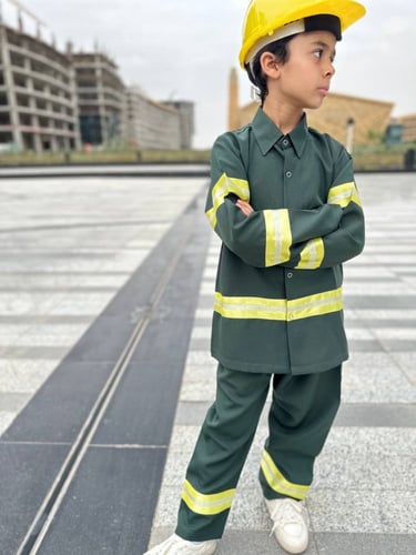 زي الدفاع المدني ولادي