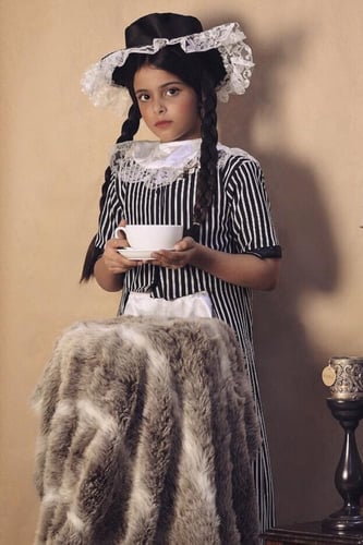 الزي الانجليزي البناتي