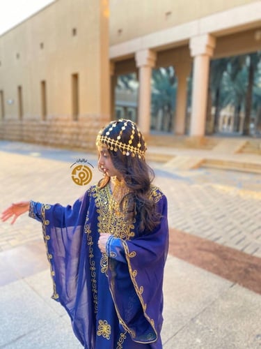 ثوب النشل النجدي الكحلي