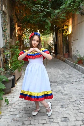 فستان فانزويلا التقليدي