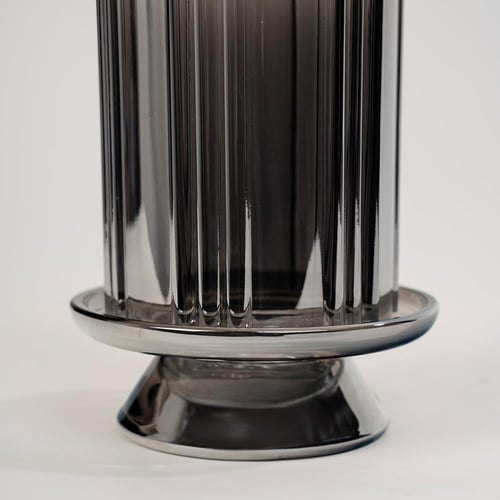 Gray Glass Candle Holder |حامل شموع زجاجي رمادي