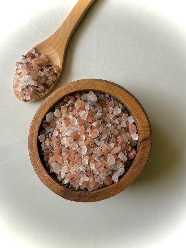 املاح الهملايا مع اللافندر للاسترخاء وسحب الطاقة ا...