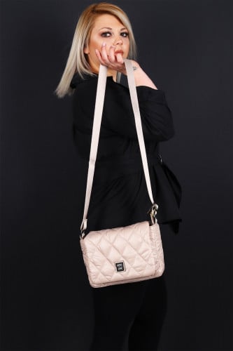 حقيبة كتف نسائية