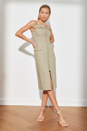 فستان من ترينديول