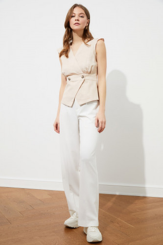 بلوزة نسائية من ترينديول