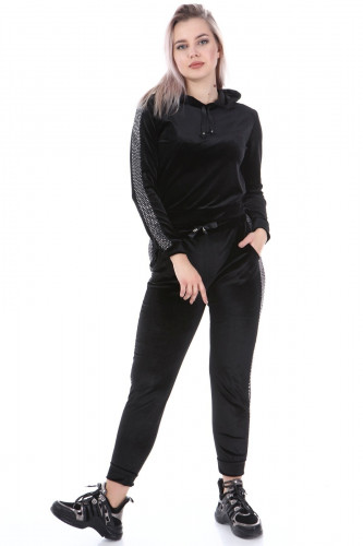 طقم بدلة رياضية نسائية من المخمل الأسود