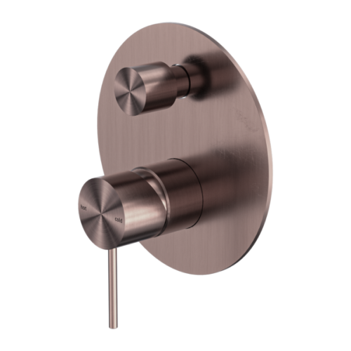 وجه خلاط شاور خطين اللون برونز مصقول مع القلب المد...