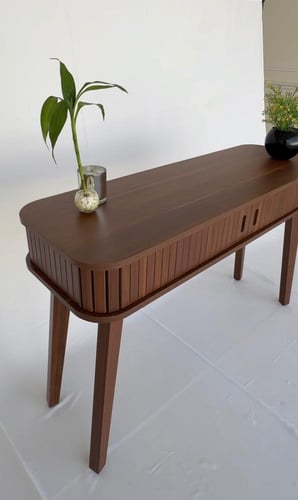 طاولة john lewis