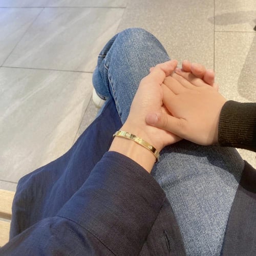 اسوارة كارتير لوف LOVE