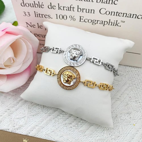 اسوارة فرزاتشي النسائية