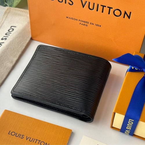 محفظة لويس فيتون