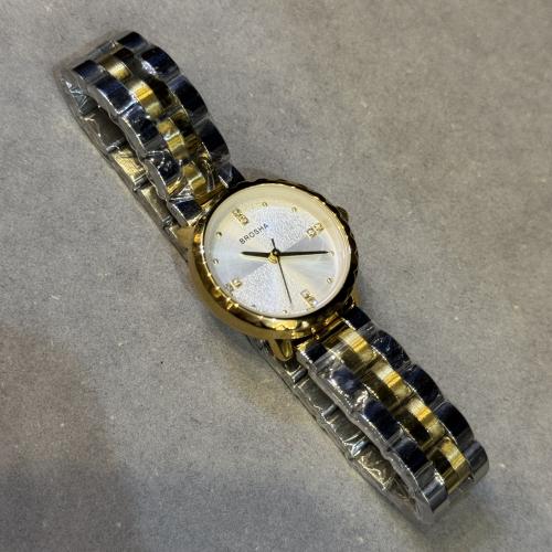 ساعة نسائية