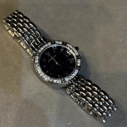 ساعة نسائية