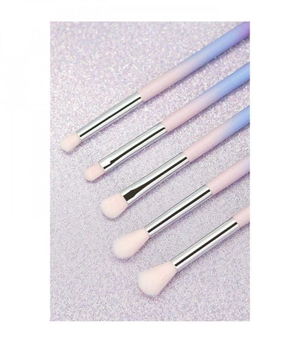 مجموعة مكونة من 5 فرش مكياج للعيون دريم سكيب من كا...