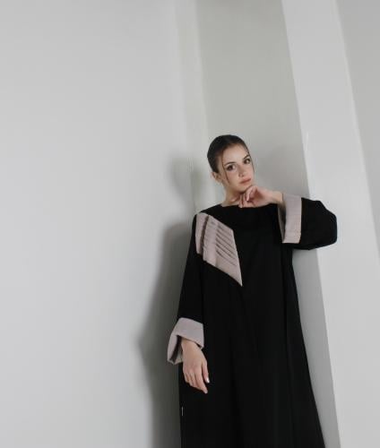 Black abaya with pink detail