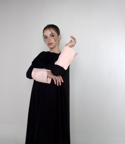 Black abaya with pink sleeve hem