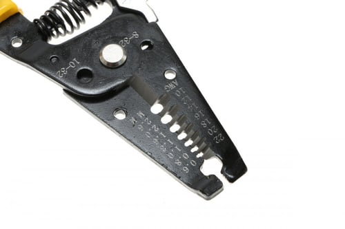 قشارة سلك معزولة 10608